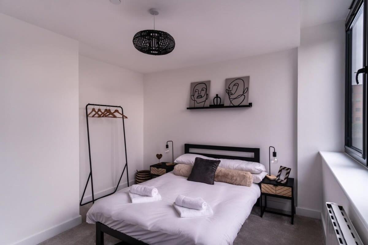 Apartment Stayzeni, Alexandra Rise Sleek 1 Bed Manchester